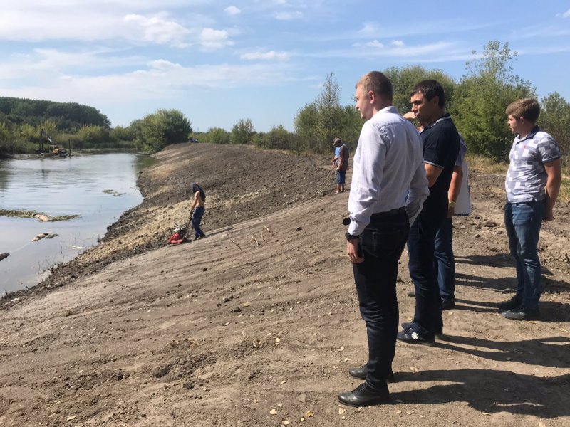 Вода в сейме. Разлив Сейма. Русло Сейма.