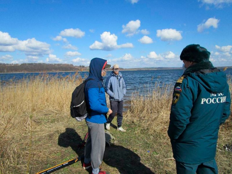 Выгнали с нижней полки