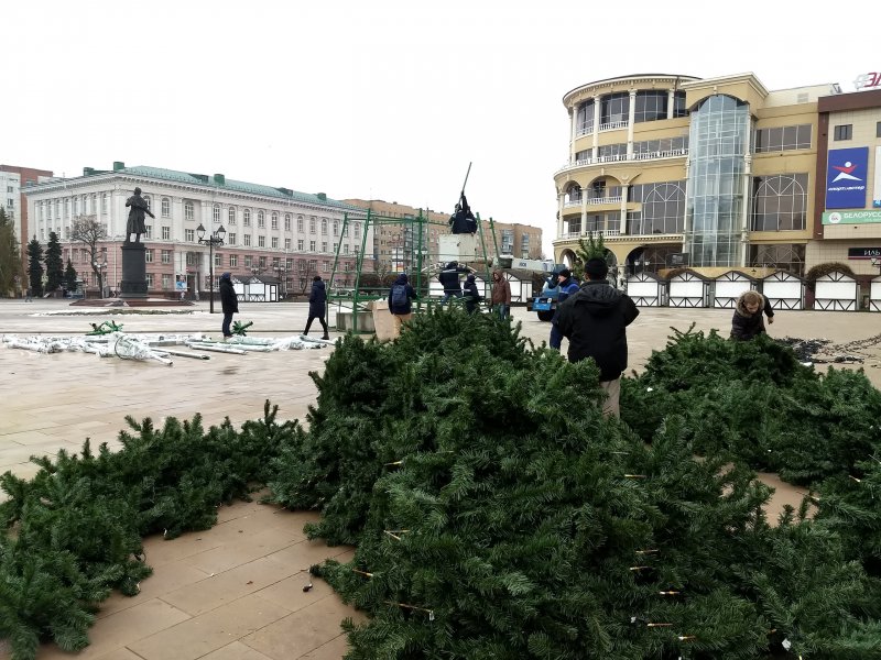 Театральная площадь курск сегодня