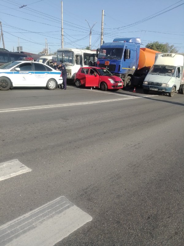 Работа на льговском повороте курск. АВТОКАДР 46 Курск ДТП. ДТП на Льговском повороте. Льговский поворот Курск. АВТОКАДР 46 Курск ДТП вчера.