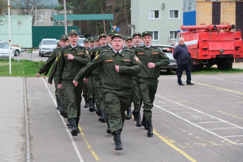 Семеновский полк парад победы