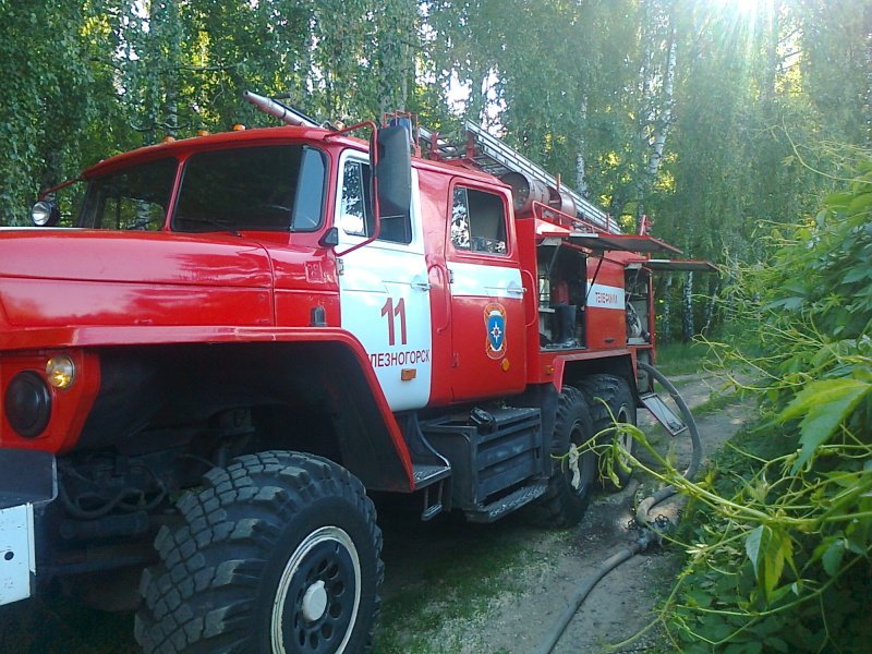 В городе Железногорске Курской области сгорел автомобиль raquo 46ТВ Курское Интернет Телевидение