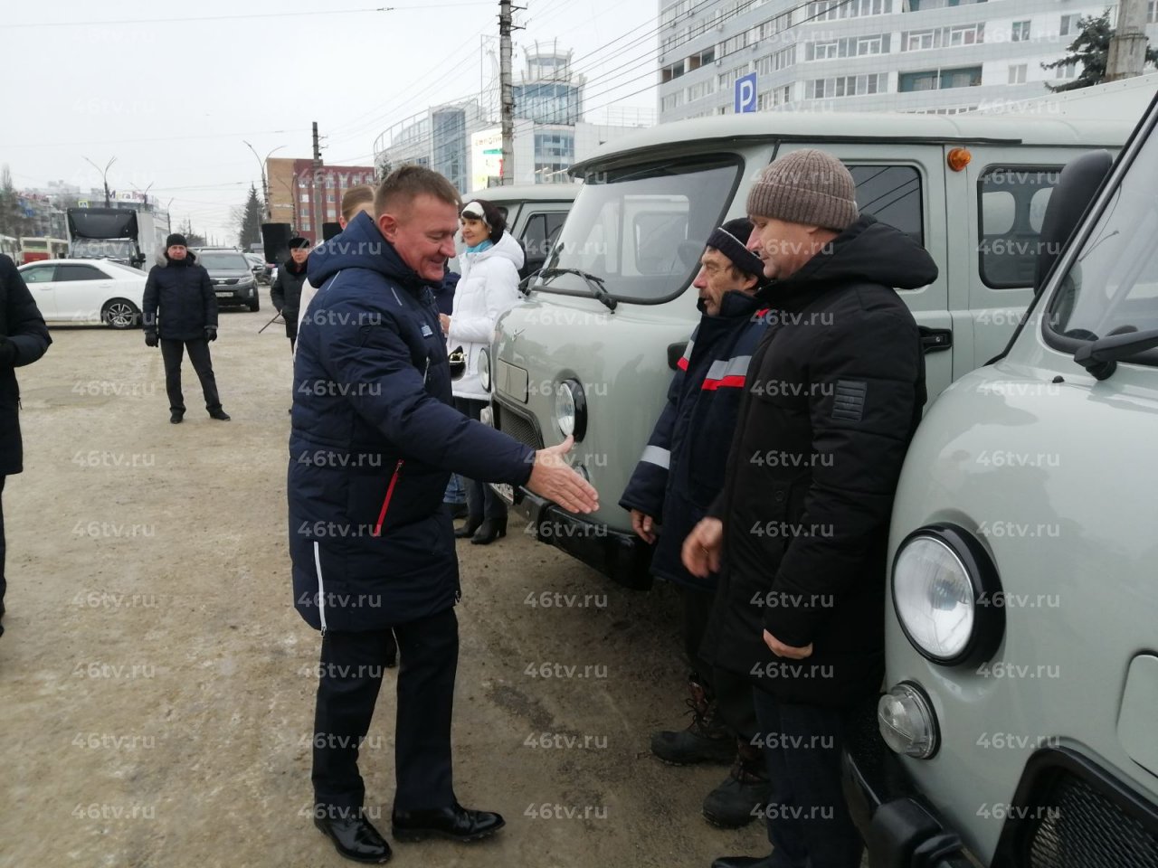 Ветеринарам Курской области 13 января вручили ключи от 11 новых автомобилей  » 46ТВ Курское Интернет Телевидение