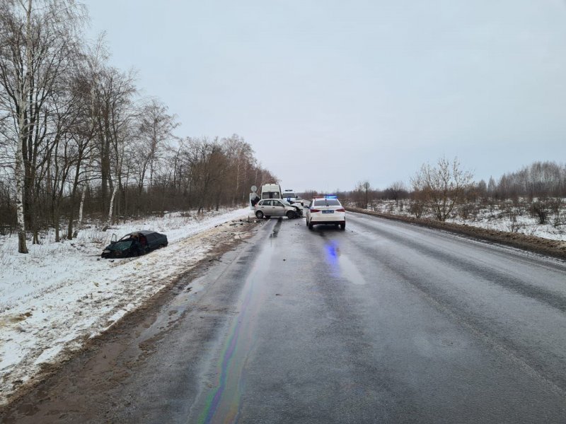 В Курской области в крупном ДТП в Щигровском районе ранены три человека » 46ТВ Курское Интернет Телевидение