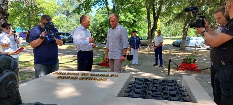 Курск 2024. Мемориальный комплекс Курская область. Памятник пограничникам Курск. Курск новый памятник. Памятник в.ф. Гридину Курск.