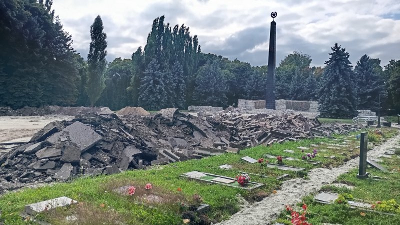 В Курске мемориал Памяти Павших превратили в большую стройплощадку