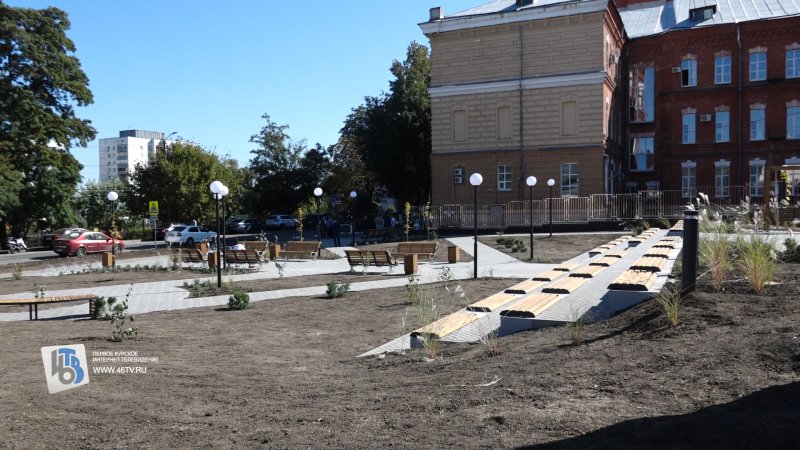 Хинштейн оценил готовность к открытию нового сквера имени Лапшина