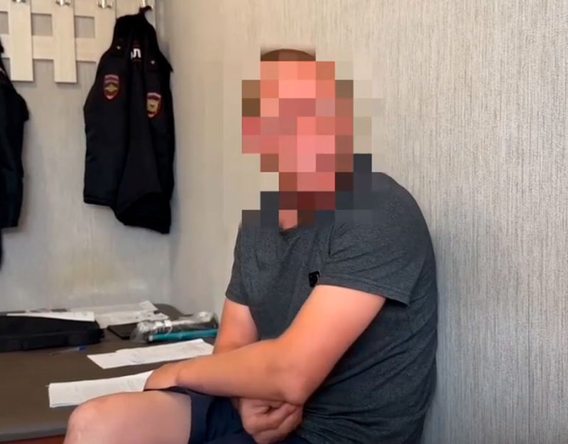 Судимый житель Железногорска угнал из подъезда розовый велосипед