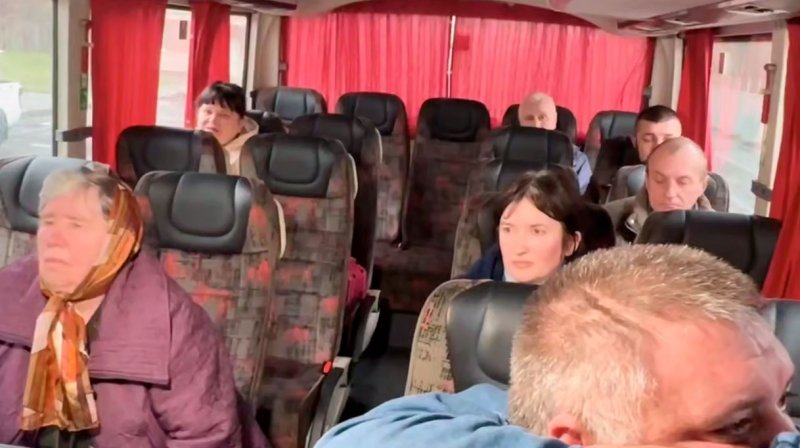 В РФ с Украины возвращены еще 10 жителей Курской области