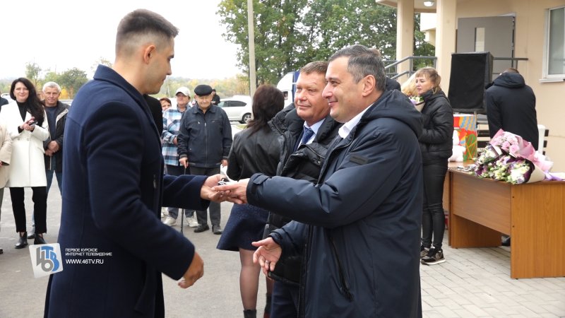 В Курске обманутые дольщики получили ключи от 23 новых квартир