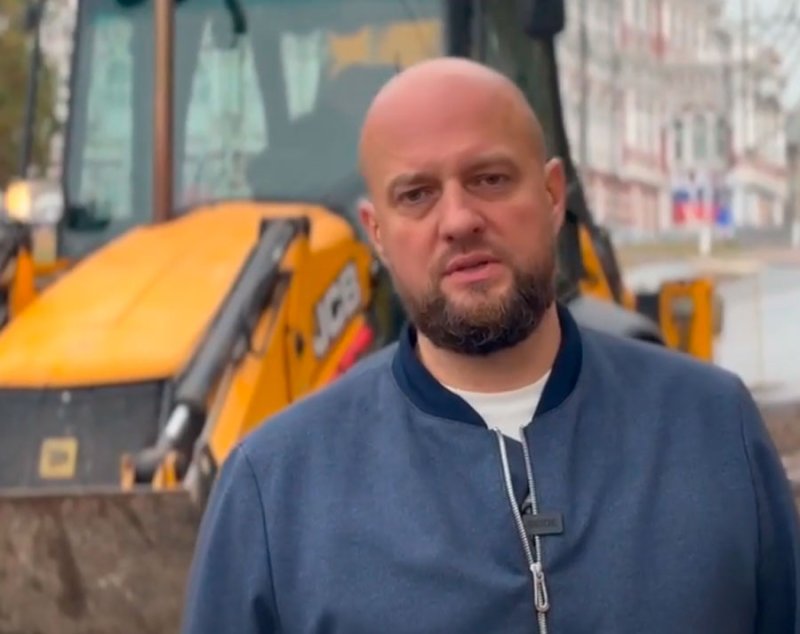 Мэр Курска Маслов в первый рабочий день выехал к местам порыва теплосетей