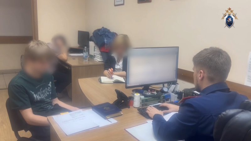 В Курске судят подростка, ворвавшегося с ножом в школу 54