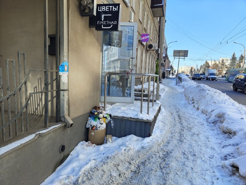 Чисто там, где чистят: как в Курске убирают снег у офисов