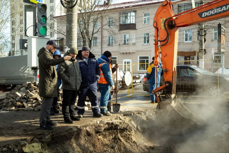 Без тепла детсад и 17 домов: в Курске ищут порыв сети на К. Либкнехта