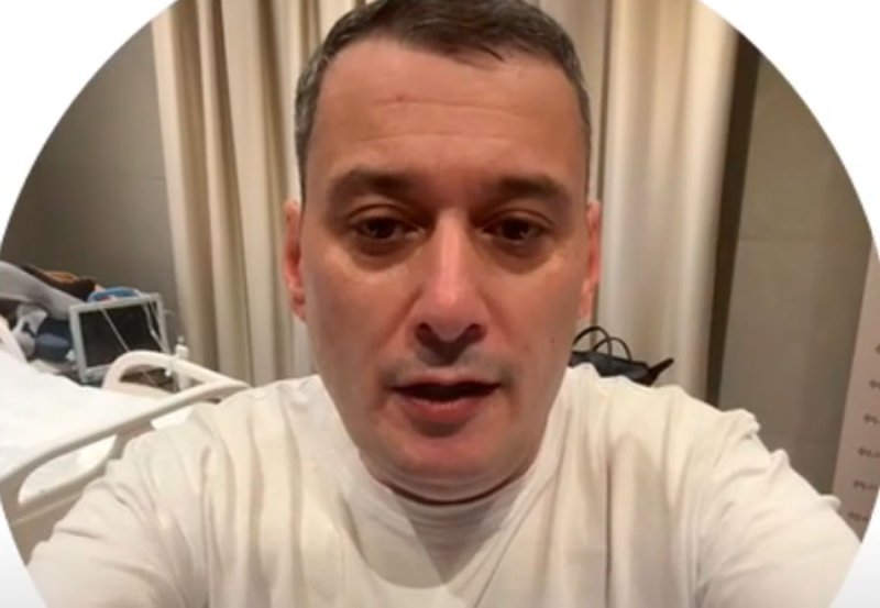 Хинштейн уехал в Москву на реабилитацию после ДТП