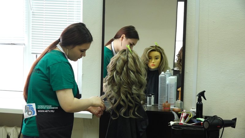 Стрижка только началась: в Курске проходит чемпионат «Профессионалы»