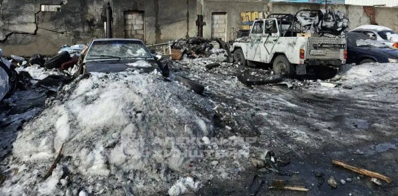 Хинштейн обнародовал фото с места удара беспилотника ВСУ в Курске