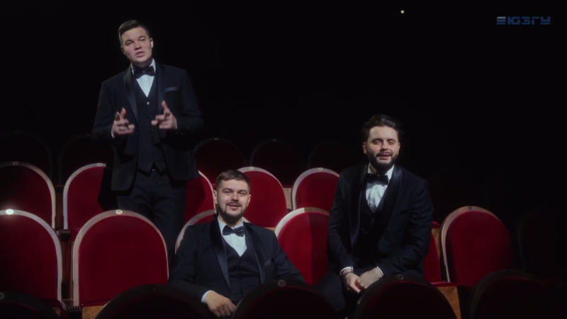 Концертно-творческий коллектив ЮЗГУ поздравил курянок с праздником