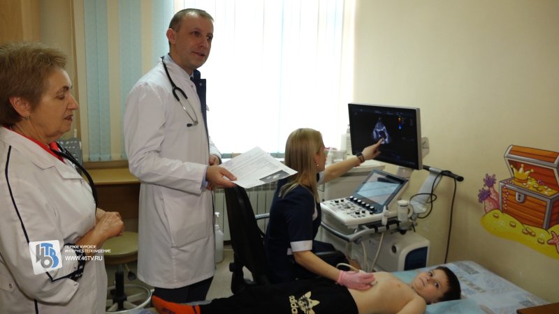 В Курске столичные кардиохирурги провели прием детей с пороками сердца