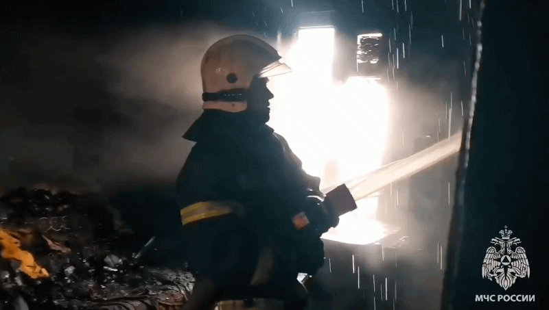 Причиной гибели двух курян при пожаре стало курение