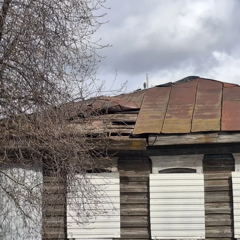 В Курске ураган снес часть кровли исторически ценного дома епископа Жевахова