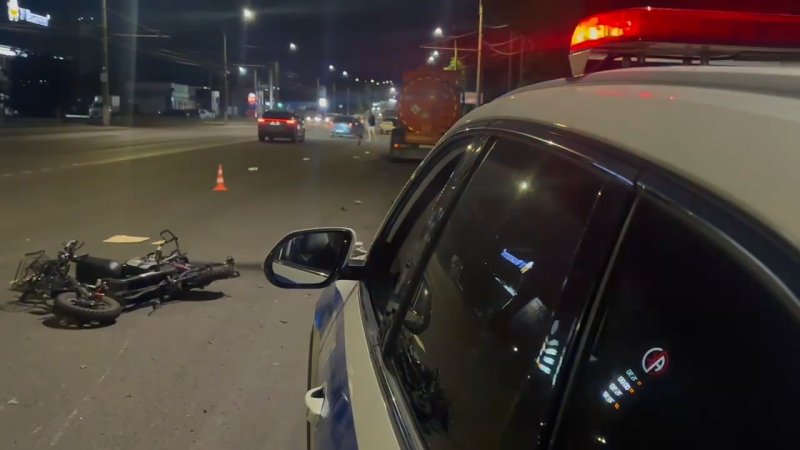 В Курске в ДТП с бензовозом погиб 70-летний самокатчик