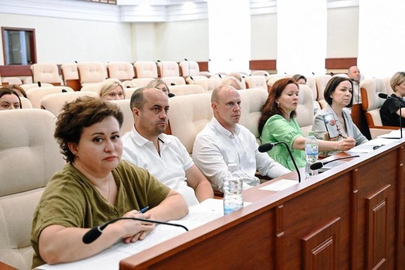 В Курской облдуме обсудили льготы для предпринимателей и меры поддержки бизнеса в приграничье
